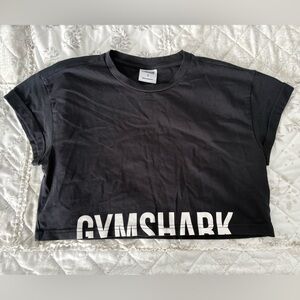 Gymshark Cropped Black Tee